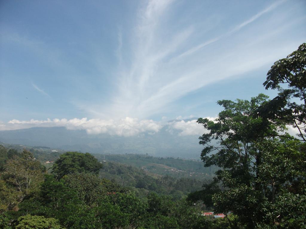 Green Mountain And Lodge Τουριάλμπα Εξωτερικό φωτογραφία